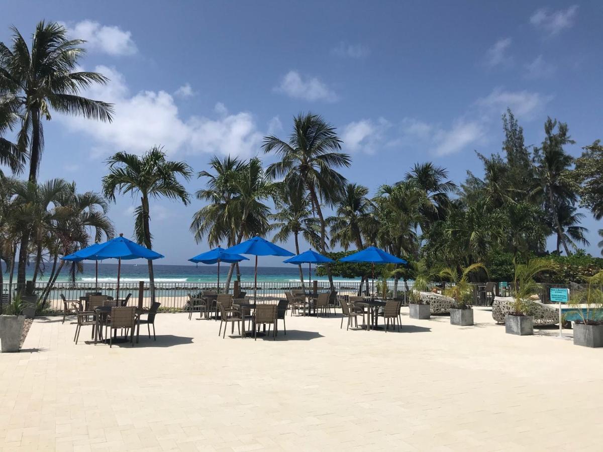 Отель Courtyard By Marriott Bridgetown, Barbados Экстерьер фото